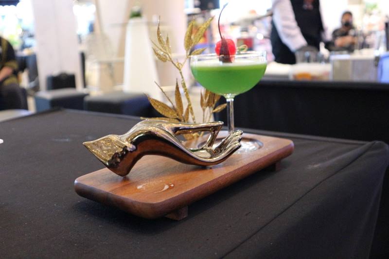 เด็กการโรงแรมฯ SPU เจ๋ง! โชว์ความสามารถ คว้ารางวัลการแข่งขัน AIHM Mixology Contest 2022