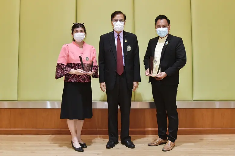 รองศาสตราจารย์ ดร.เปรื่อง กิจรัตน์ภร อธิก...