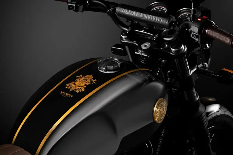 รอยัล เอ็นฟีลด์ เปิดโฉม Interceptor และ Continental GT รุ่นลิมิเต็ด เฉลิมฉลองครบรอบ 120 ปี ของแบรนด์ มีจำหน่ายเพียง 120 คัน ในเอเชียแปซิฟิก