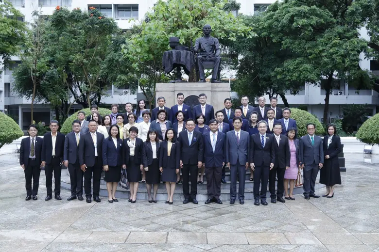ว. ร่วมพิธีสงฆ์ในโอกาสคล้ายวันสถาปนา ครบรอบ 3 ปี กระทรวงการอุดมศึกษา วิทยาศาสตร์ วิจัยและนวัตกรรม