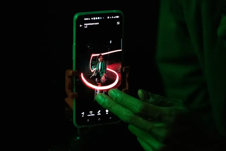 AIS 5G จับมือ OPPO เปิดคลาสเวิร์คชอปถ่ายภาพสวยแบบมือโปร จากสุดยอดขุมพลัง OPPO Find X5 Pro5G