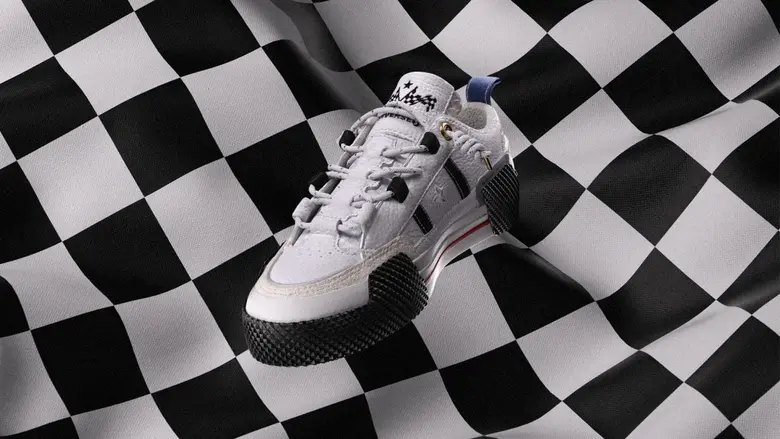Converse และ Jasper ได้ออกแบบการผสมผสานของความแตกต่...