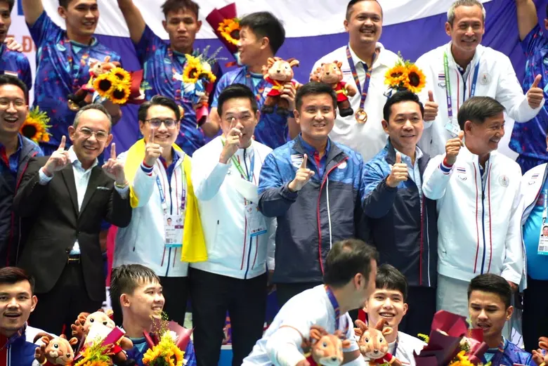 นายชัยวุฒิ ธนาคมนานุสรณ์ รัฐมนตรีว่าการกร...
