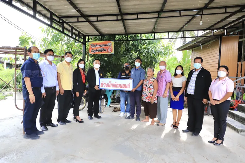 รมว.สุชาติ สานฝันนักเรียนที่ไม่ได้เรียนต่อ สู่เจ้าของกิจการ