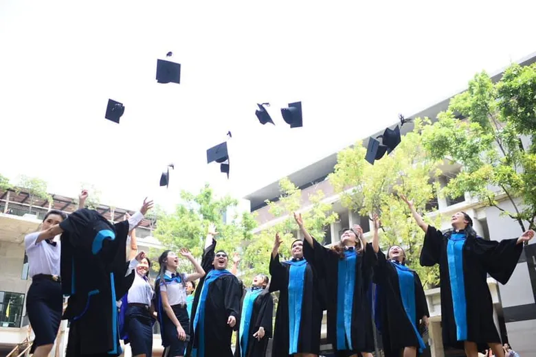 รับเทรนด์โลกอนาคต! CMMU เปิดหลักสูตรบริหารฯ อินเตอร์ ออนไลน์ 100% ครั้งแรก ไร้ข้อจำกัด 'เวลา' และ 'สถานที่' เพื่อนักบริหารมืออาชีพจากทุกมุมโลก