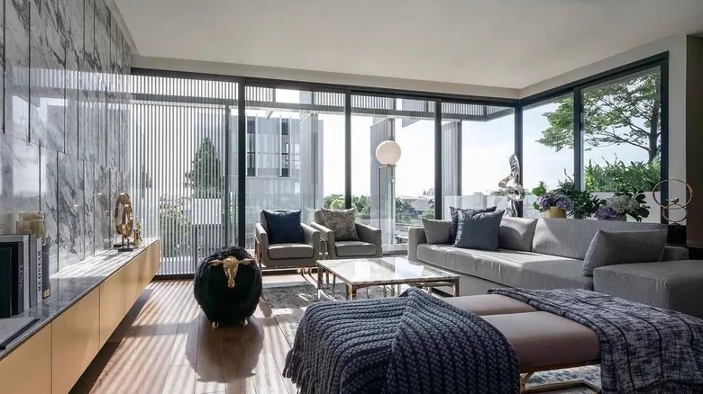 THE HAUTE กาญจนาฯ-สาทร Vertical Biz Villa : New Series of Next Normal Living พัฒนาโครงการโดย บริษัท พอยส์ คอร์ปอเรชั่น จำกัด
