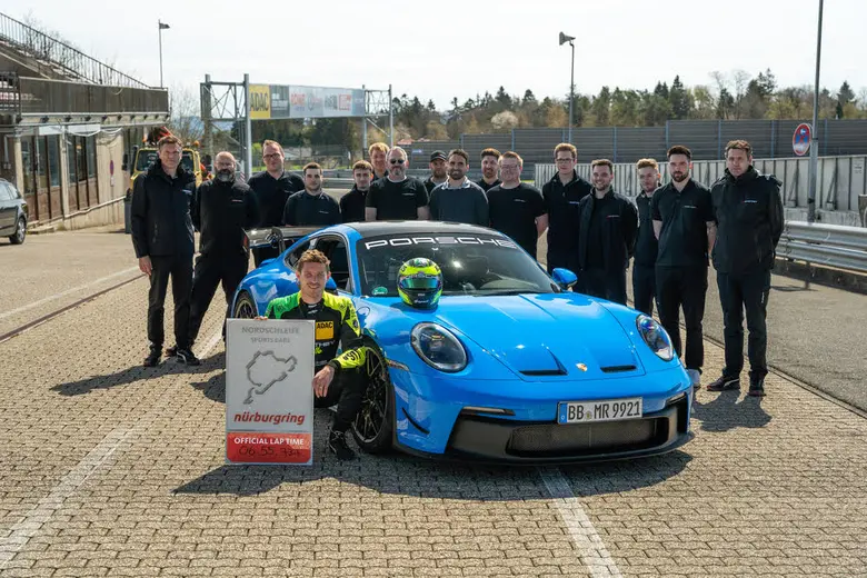 เร็วกว่าถึงสี่วินาที บนสนาม Nuerburgring ...
