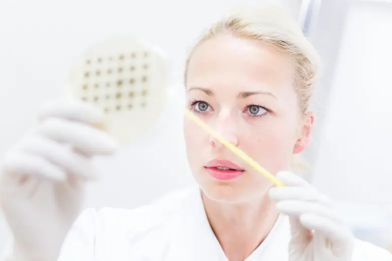 แลนเซสส์ (LANXESS) บริษัทผู้นำในอุตสาหกรร...