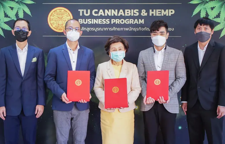 ดร.สิทธิชัย-พิษณุ แดงประเสริฐ สองหัวเรือใหญ่ของบริษ...