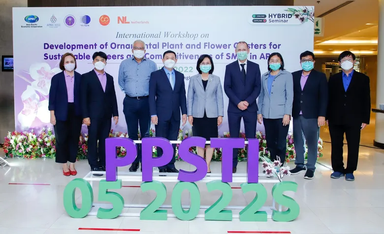 วว. จัดประชุมเชิงปฏิบัติการนานาชาติ นำเสนอตัวอย่างความสำเร็จจากโครงการพัฒนาผู้ประกอบการไม้ดอกไม้ประดับของไทย
