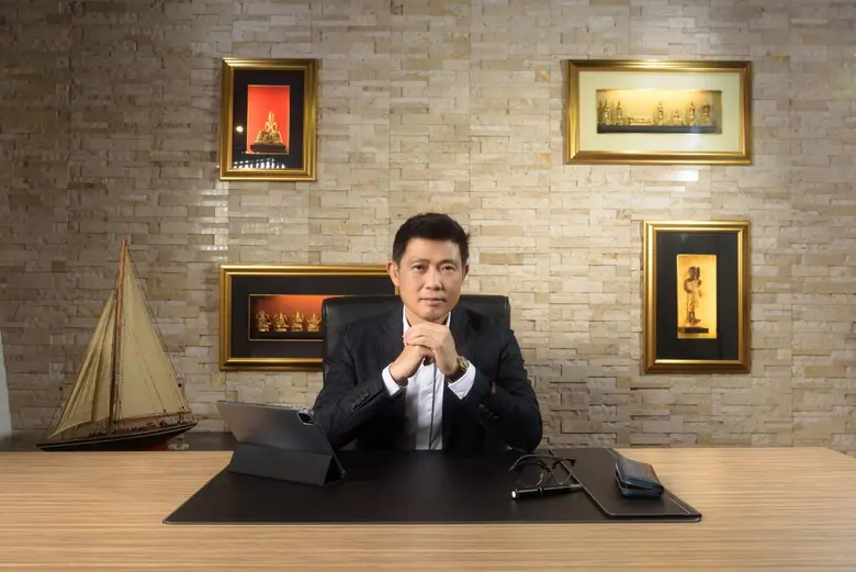 คุณชัยวัฒน์ โกวิทจินดาชัย CEO บมจ.เบล็ส แ...