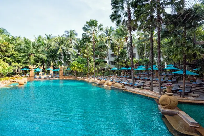 Avani Pattaya Resort welcomes British Ambassador