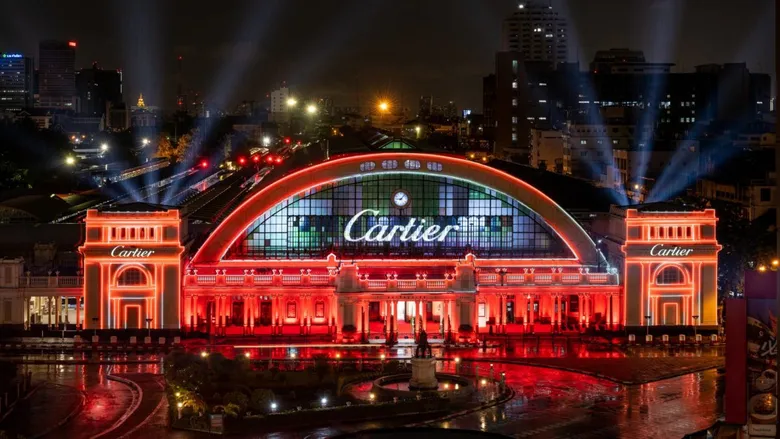 คาร์เทียร์เนรมิตงานปาร์ตี้ Clash de Cartier สุดยิ่งใหญ่แห่งปี เผยความงามที่อยู่เหนือความคาดหมายของเครื่องประดับที่ฉีกทุกกรอบ ทลายทุกกฎ