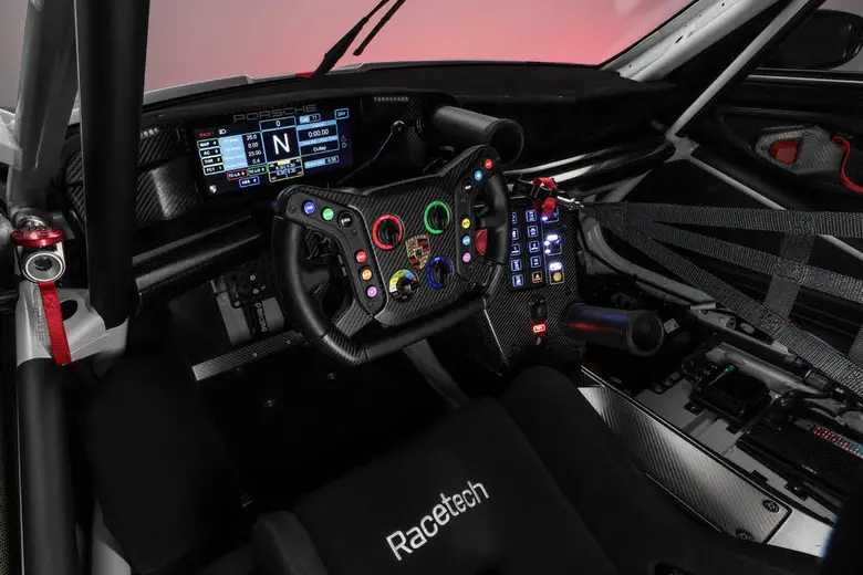การเผยโฉมครั้งแรกของปอร์เช่ 911 GT3 R เจเนอเรชั่นใหม่ล่าสุด