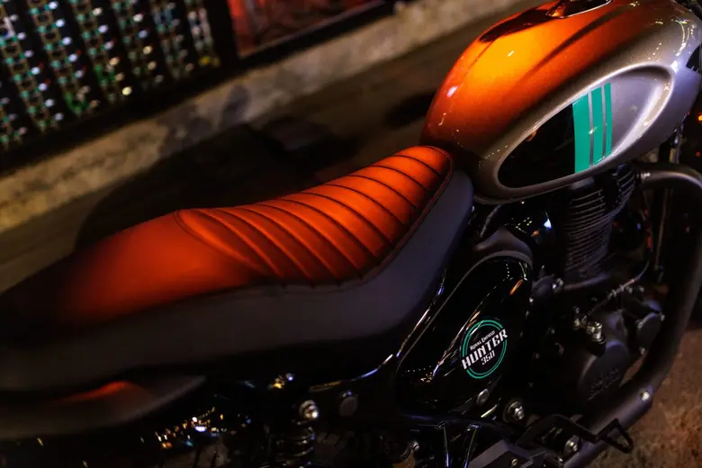 ปล่อยใจให้โลดแล่นไปกับการขับขี่ในทุก ๆ วันกับ รอยัล เอ็นฟีลด์ HUNTER 350 โฉมใหม่