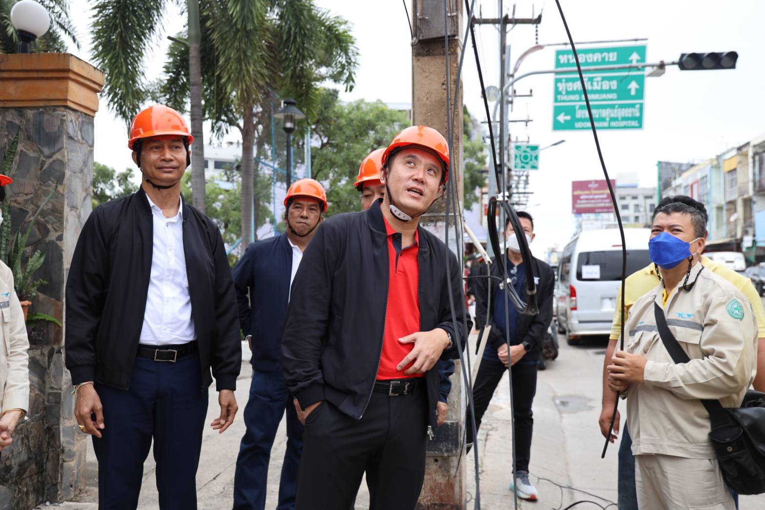 "ชัยวุฒิ" ลุยต่อจัดระเบียบสายสื่อสารจ.อุดรธานี