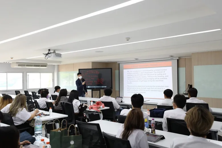 สจล. ปั้น "KMITL Business School" ตอบโจทย์อุตสาหกรรมยุคใหม่ เปิดจุดเด่นหลักสูตร พร้อมสร้างศูนย์การเรียนรู้ครบวงจร