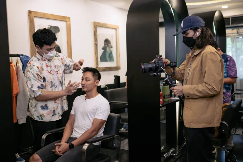 "Main Style" ดึง "เอ็ม-อนาวิน" ปรับลุคปัง ๆ พร้อมเผยเรื่องสุดฮากลางรายการที่นี่ที่เดียว
