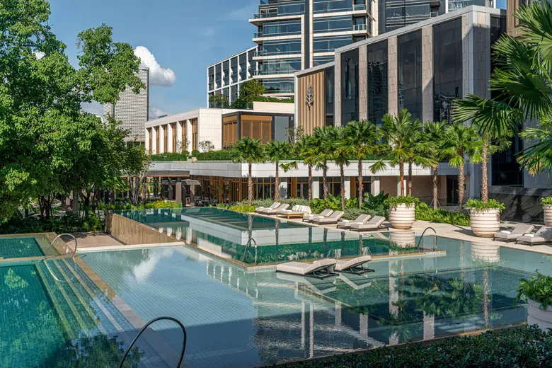 โรงแรมโฟร์ซีซั่นส์ กรุงเทพฯ ริมแม่น้ำเจ้า...