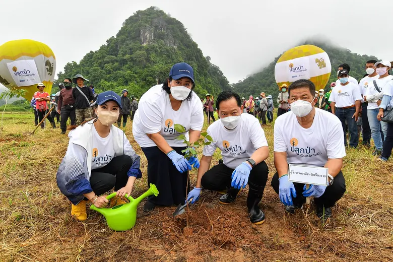 สิงห์ เอสเตท มุ่งสู่การเป็นองค์กร Carbon Neutrality 2030 จับมือพันธมิตร สยามคูโบต้า ไทยคม  Kick off แคมเปญ "ปลูกป่าด้วยปลายนิ้ว"