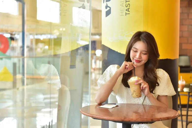 เมกาบางนา จัดแคมเปญ "Mega Coffee Lovers" เอาใจชาวคาเฟ่ฮอปเปอร์ ให้แลกรับเครื่องดื่มกาแฟได้ฟรี
