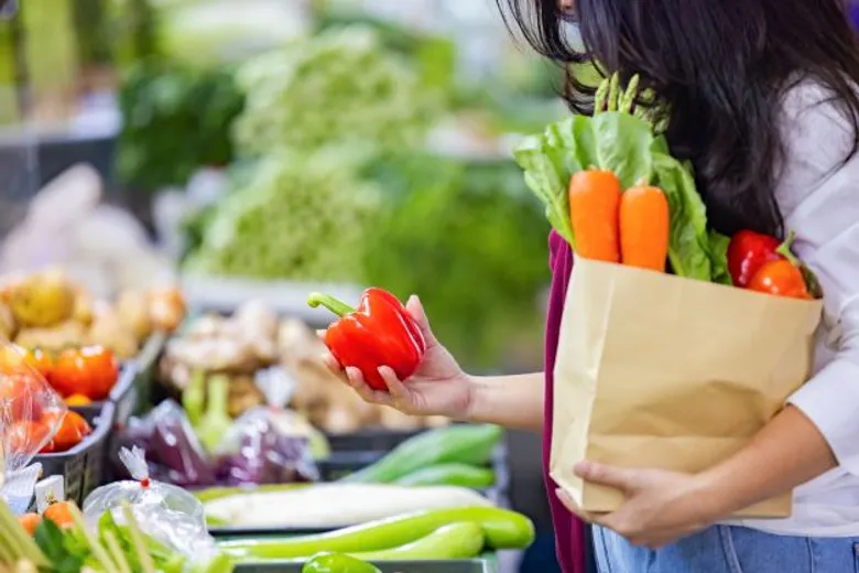 ตลาดสามย่าน รับ 2 รางวัลการันตีคุณภาพ รางวัล "ตลาดต้นแบบพรีเมียมมาร์เก็ต (Bangkok Premium Market)" และ รางวัลมาตรฐานห้องน้ำสะอาดสำหรับการท่องเที่ยว