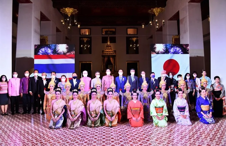 "เซรามิกแห่งแหลมทองและแดนอาทิตย์อุทัย: สานตำนานสายใยไม่เสื่อมคลายในพาณิชยวัฒนธรรมโลก" นิทรรศการพิเศษ ๑๓๕ ปีสัมพันธ์ไทย - ญี่ปุ่น