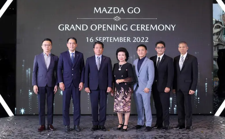 มาสด้าดึงนักธุรกิจแถวหน้ากลุ่มกรุงไทยคาร์ทุ่มงบอีก 300 ล้าน  เปิดโชว์รูมและศูนย์บริการแบบครบวงจรพร้อมดูแลลูกค้าแบบพรีเมี่ยม