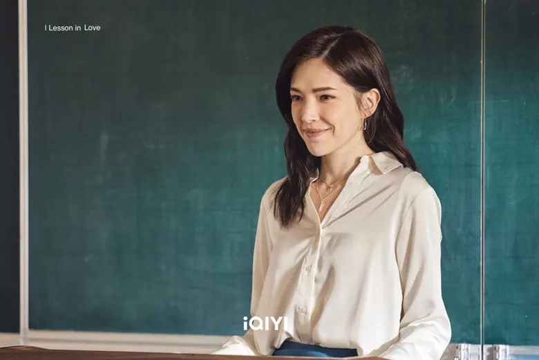 แซ่บไม่ไหว! อ้ายฉีอี้ (iQIYI) เตรียมสตรีมมิ่งรักต้องห้ามระหว่างครูและนักเรียน กับซีรีส์ บทเรียนรักต้องห้าม (Lesson in Love) ปลายปีนี้ !