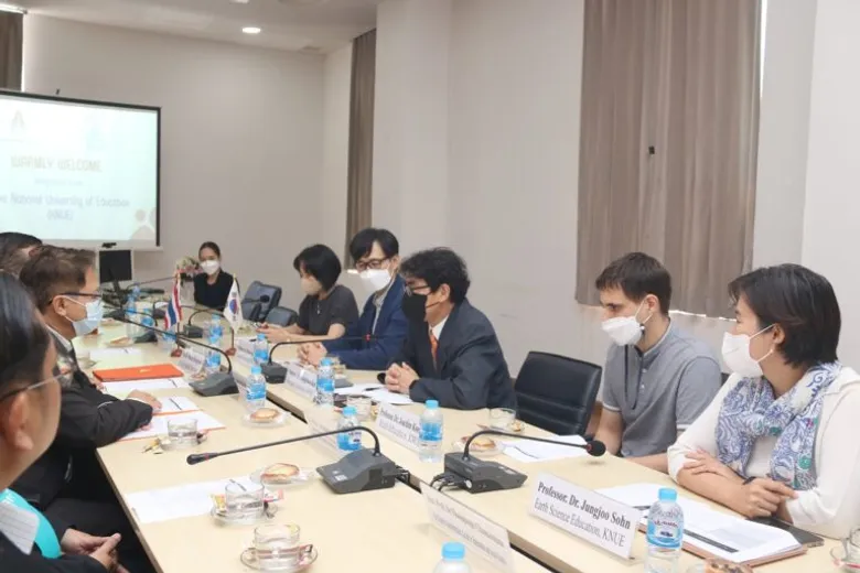 มข. ร่วมประชุมหารือกับคณะผู้แทน จาก Korea National University of Education (KNUE) สาธารณรัฐเกาหลี (เกาหลีใต้) เดินหน้าพัฒนาเครือข่ายการศึกษาในระดับภูมิภาคเอเชีย