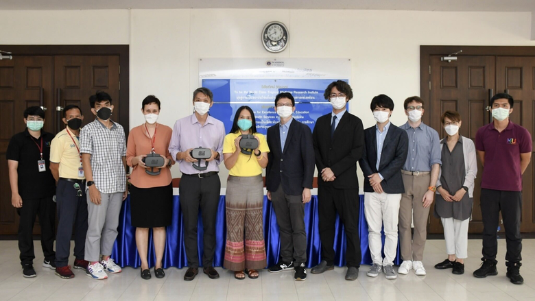 พัฒนาและสาธิตการใช้งานเทคโนโลยี VR เพื่อให้ความรู้เ...