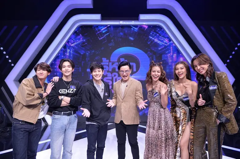 "รู้หน้า ไม่รู้ใคร Who's That" วันเสาร์ที...