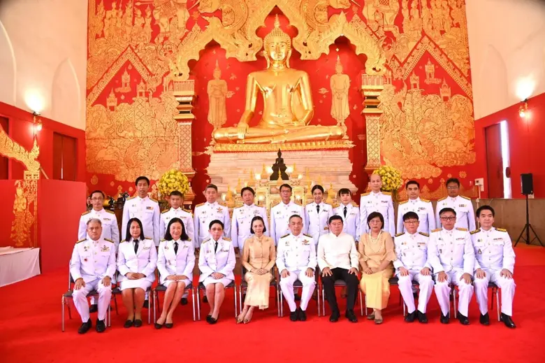 นายอำนวย ปรีมนวงศ์ รองประธานกรรมการ พร้อม...