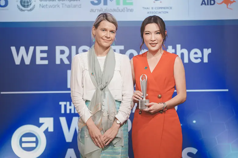 นางสาวปิยจิต รักอริยะพงศ์ ประธานเจ้าหน้าท...