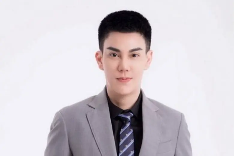 นายพงษ์เทพ วิชัยกุล กรรมการผู้จัดการ บริษ...
