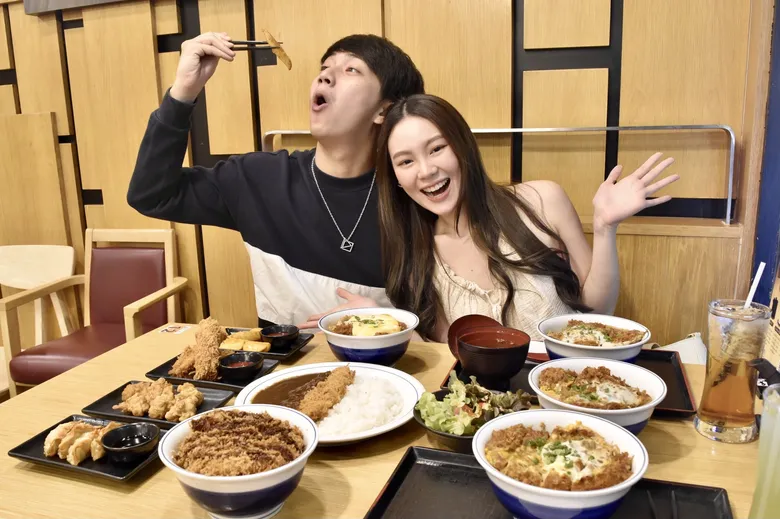 คัตสึยะ (Katsuya) เสิร์ฟโปรสุดคุ้ม กับ "Tonkatsu Mixed & Match" อร่อยครบจบในมื้อเดียวกับราคาเพียง 245 บาท… #ให้ฉันเป็นทงคัตสึสุดโปรดของเธอ
