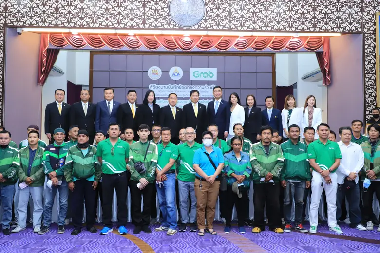 รมว.แรงงาน ส่งเลขานุการ เป็นประธานในพิธีล...
