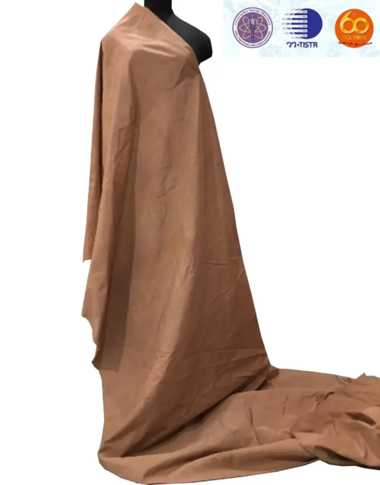 วว. โชว์เทคโนโลยีย้อมผ้าพื้นถิ่นด้วยดินลูกรัง ร่วมกับ จ. เลย พัฒนาเป็น "ผลิตภัณฑ์ผ้าทอสะท้อนความร้อน" ครั้งแรกของไทย