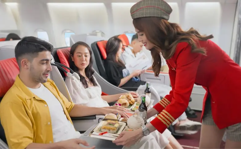 เวียตเจ็ทคว้า 3 รางวัลอันทรงเกียรติจาก Skytrax และนิตยสาร World Business Outlook