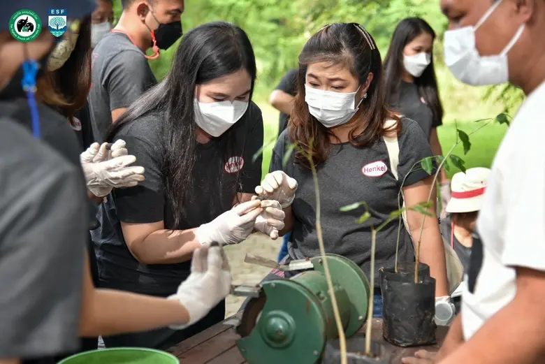 พนักงานเฮงเค็ล ประเทศไทย ทุ่มเทเวลากว่า 1...