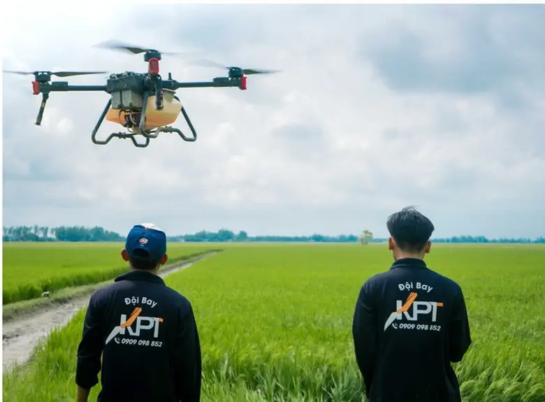 XAG สนับสนุนชาวนาเวียดนามใช้โดรนการเกษตรเพื่อเพิ่มรายได้