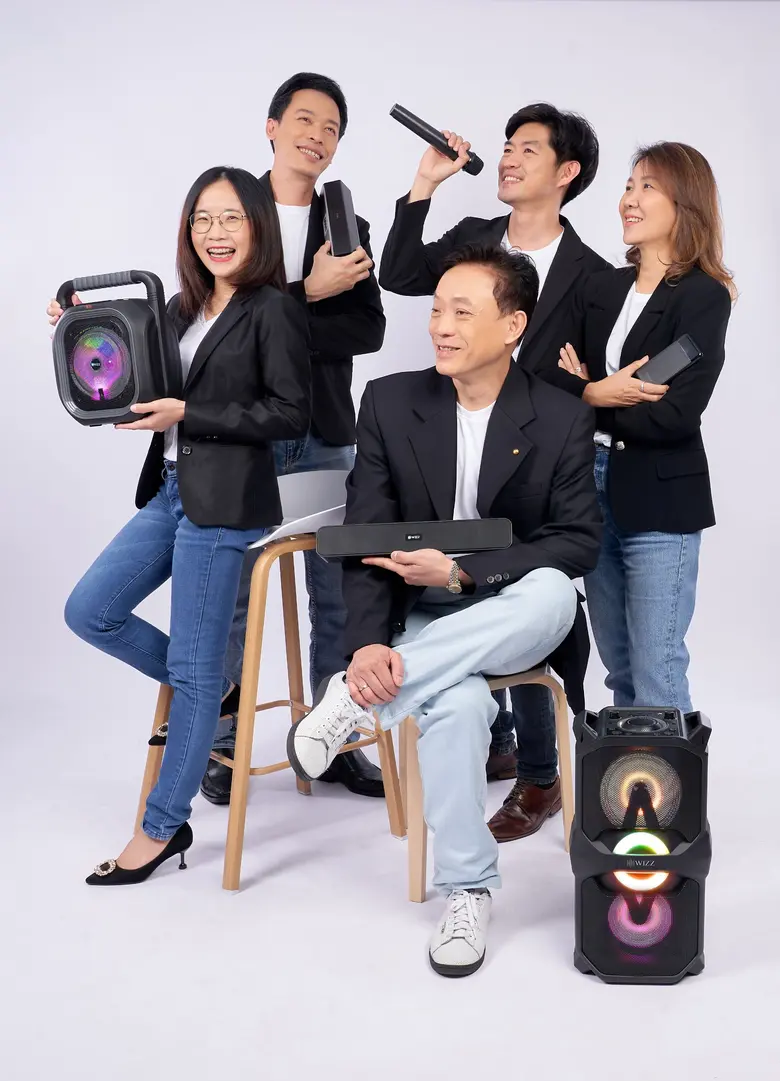 CEL Trading เปิดตัวสินค้าใหม่ "ลำโพงบลูทูธไร้สายดีไซน์เรียบหรู" ภายใต้แบรนด์ "WIZZ"