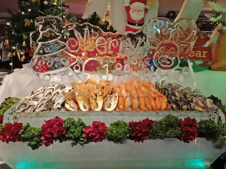 Celebrate Christmas Eve at the Emerald Coffee Shop