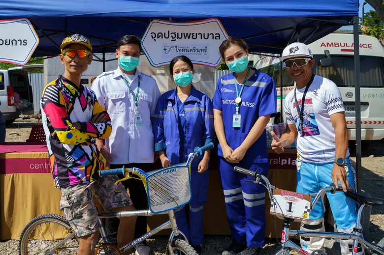 รพ.ไทยนครินทร์ สนับสนุนหน่วยปฐมพยาบาลพร้อมรถพยาบาลฉุกเฉินในงาน BANGKOK VINTAGE BIKE OLD SCHOOL