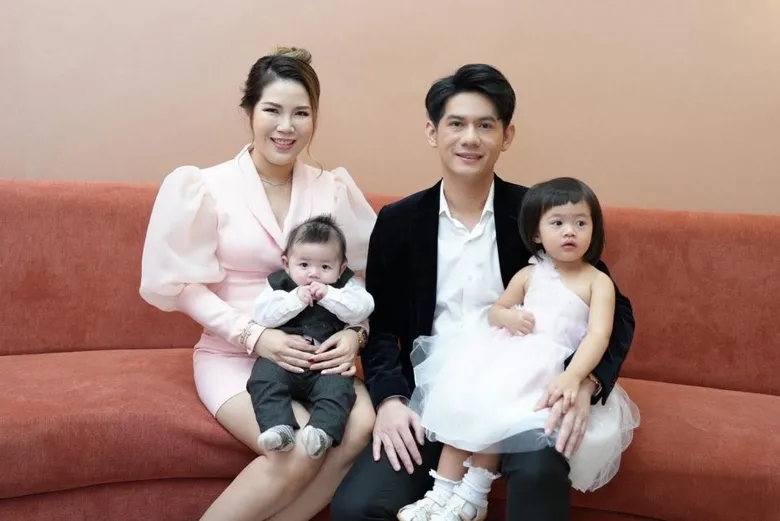 ผู้บริหาร Waleerat Clinic คว้ารางวัล ครอบครัวดีเด่นในยุคดิจิทัล งาน Thailand Digital Awards 2022