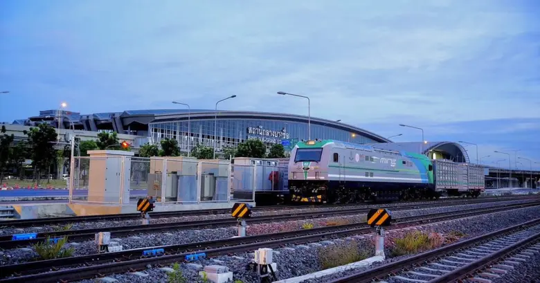 EA ส่งหัวรถจักรไฟฟ้าพลังงานแบตเตอรี่ 'MINE Locomotive' ทดลองวิ่งจริงสู่สถานีกลางกรุงเทพอภิวัฒน์ ผลักดันระบบรางไทยเพื่อสิ่งแวดล้อมอย่างยั่งยืน