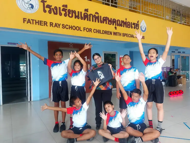 "รร.เด็กพิเศษคุณพ่อเรย์" ชวนคนไทยทำบุญรับเทศกาลตรุษ...