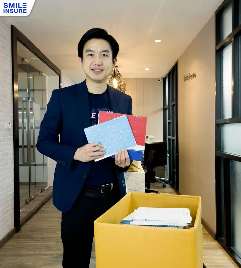 เปิดปี 2566! SMILE INSURE BROKER และพนักง...
