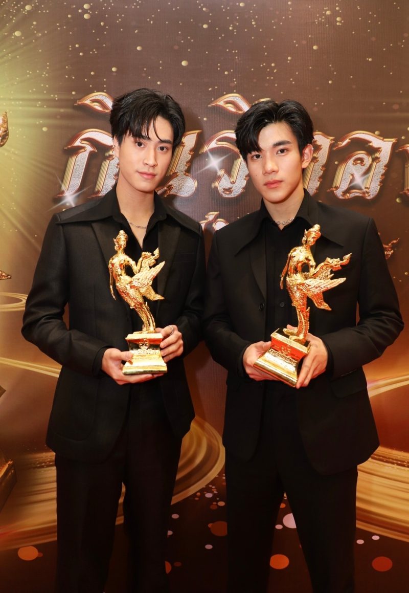 "GMMTV" คว้า 4 รางวัล "กินรีทอง" มหาชน ครั้งที่ 8