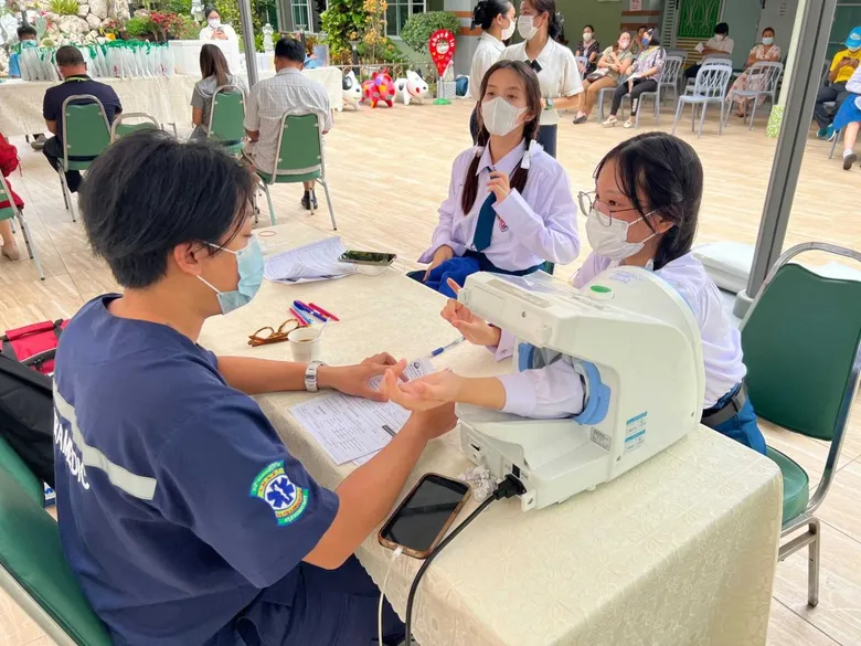 เซนต์ฟรังรวมใจ บริจาคโลหิต ถวายเป็นพระราชกุศล